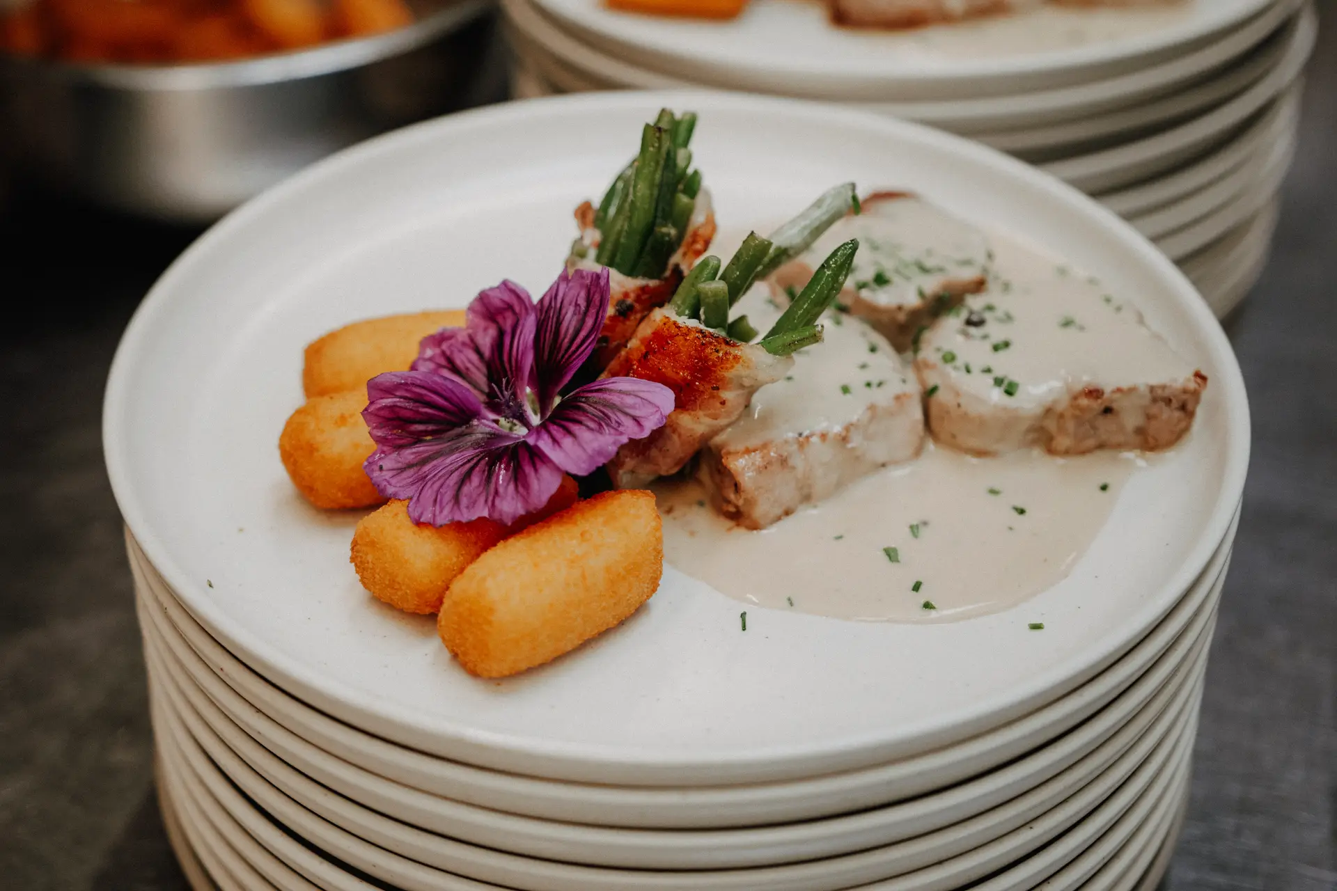 Schweinemedaillons-Hochzeitsmenu-Catering-vor-Ort-Preuner-Oberoesterreich-01
